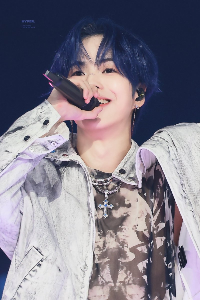 wyoonw's tweet photo. 팬조아강아지 눈에 별박힘🥹✨🤍 https://t.co/yKNyB3EfrI