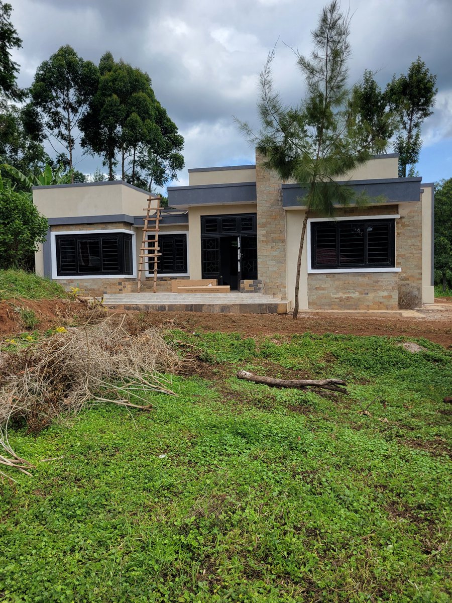 BimaConsultants's tweet photo. Modern 3 Bedroom House, Master ensuite 
Spacious Living and Dining Room
Open plan Kitchen
For Architectural and Project development contact us through 0768517759

President Uhuru Kenyatta
Ian Njoroge
Simpson
Hussein Mohammed
Kambas https://t.co/6ZfVDQkUJW