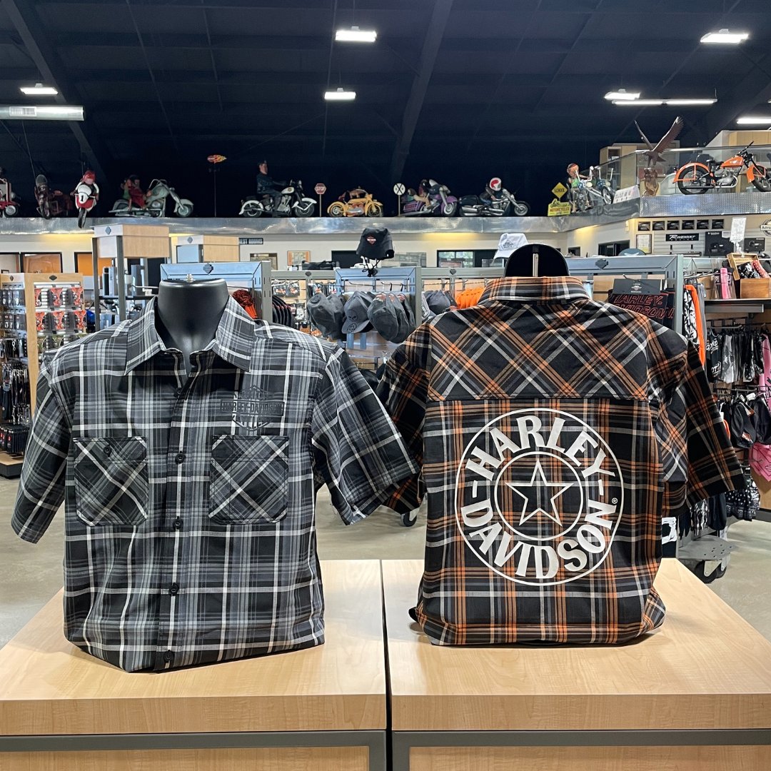 hotrodhd1's tweet photo. Come check out our 2 new moisture wicking men's shirts that are here just in time for summer! 😎☀️🤘
#HotRodHD1 #NewAddition #JustInTimeForSummer #HotRodHD #RideOn #StopIn https://t.co/qNMolaL5dp