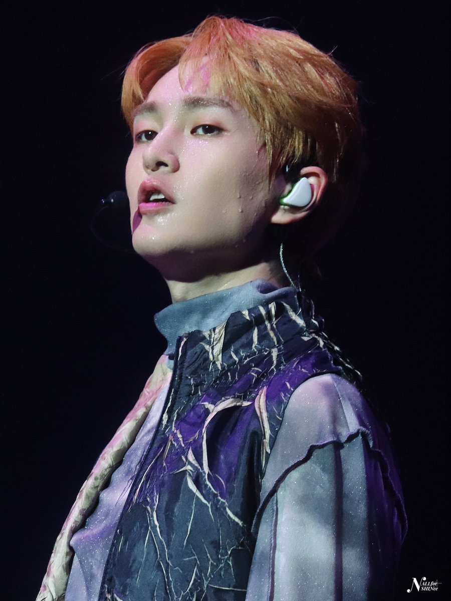 LJK1214_n's tweet photo. 240525 샤이니 콘서트 DAY 2

        냉 두부 ☽                              온 두부 ☀︎

#SHINee_WORLD_VI 
#샤이니 #온유 #SHINee #Onew https://t.co/u2n0pTX9lt