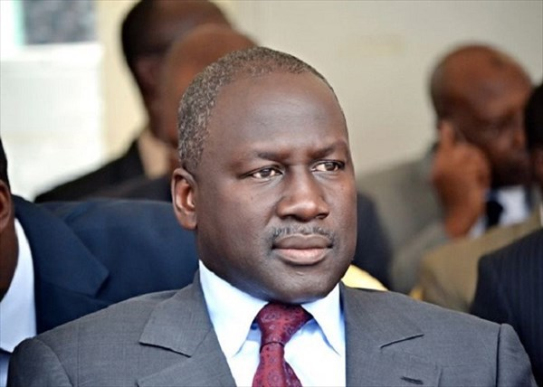 finance_sika's tweet photo. #BurkinaFaso - Le gouvernement met fin à son contrat avec le groupe #SNEDAI, arguant du non respect des clauses dudit contrat. https://t.co/HBCjHmU76m https://t.co/SRgm2gmV78