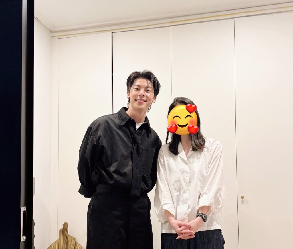 요정재형 스탭분 인스타 속 광한🖤
📎instagram.com/stories/evelyn…