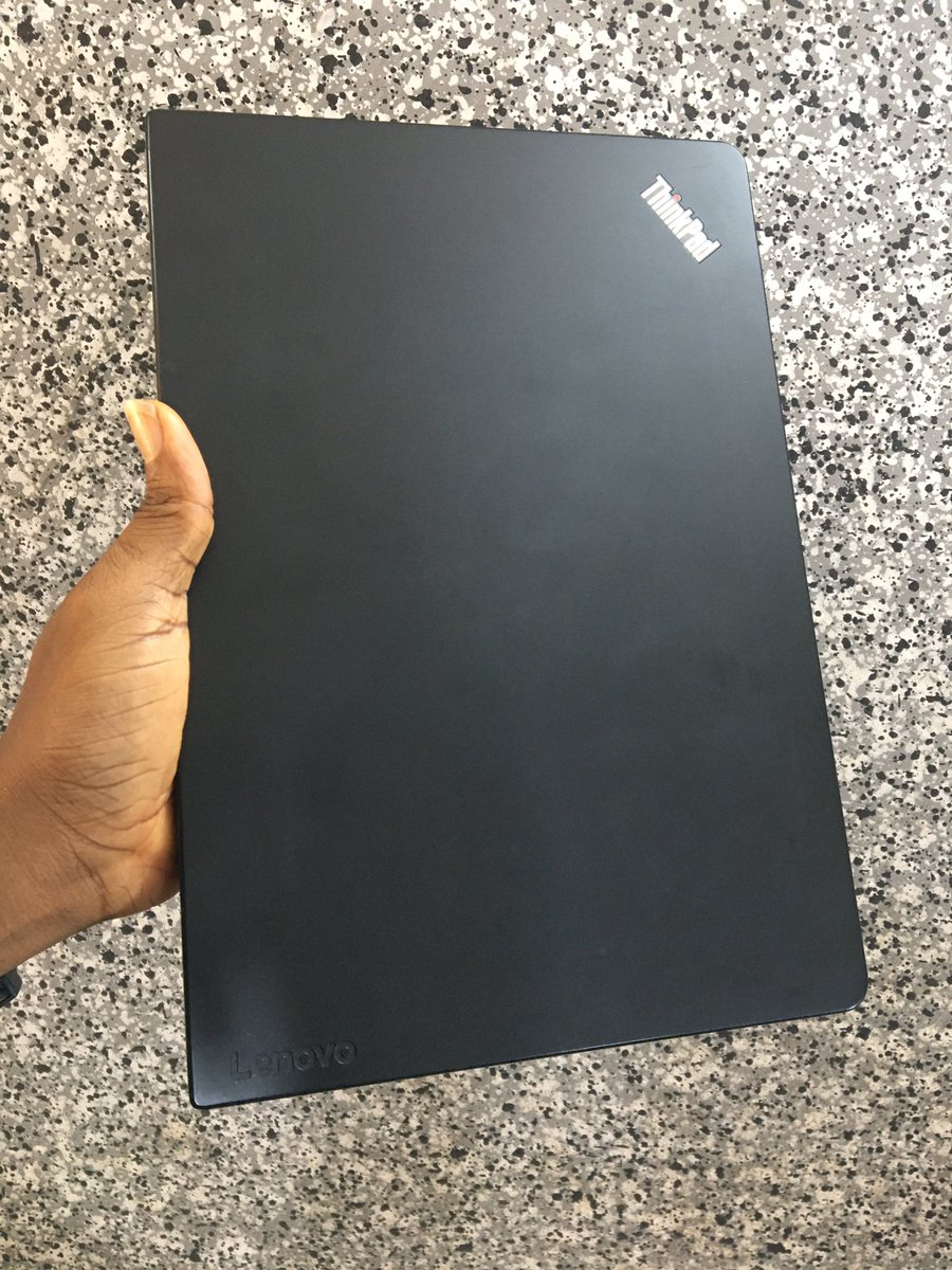 StoicGadgets's tweet photo. US🇺🇸 used Lenovo Thinkpad 13 (13.3”)
Intel Core i3
Windows 10/11
128gb SSD 
4gb Ram (PC4)
Good battery backup ✅
Webcam
Bluetooth https://t.co/JJNwQ6Lu1e