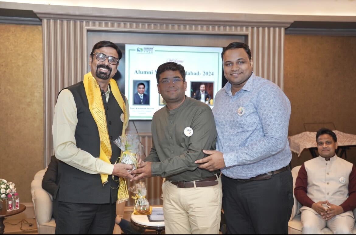 Sangam_Univ's tweet photo. We inaugurated our Ahmedabad Alumni Chapter on June 1st, 2024, and it was a huge success!

It was heartwarming to reconnect with so many familiar faces and make new connections.

#AlumniMeet #AhmedabadChapter #Networking #Memories #Success #SangamUniversity #Bhilwara https://t.co/ITbxfBcJeB