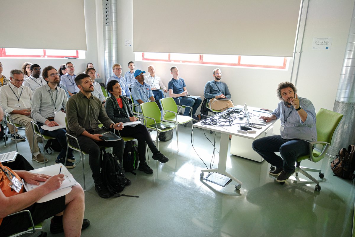 Encase_project's tweet photo. 3rd General Assembly meeting of the #ENCASEproject took place at @polimi #PiacenzaCampus, and at the #LEAP s.c.a r.l.
Laboratorio Energia e Ambiente Piacenza.

To know more about how the #ENCASEproject visit the website and subscribe to the newsletter 👇
https://t.co/xQqZBxNbWQ https://t.co/cTMTBLhBmz
