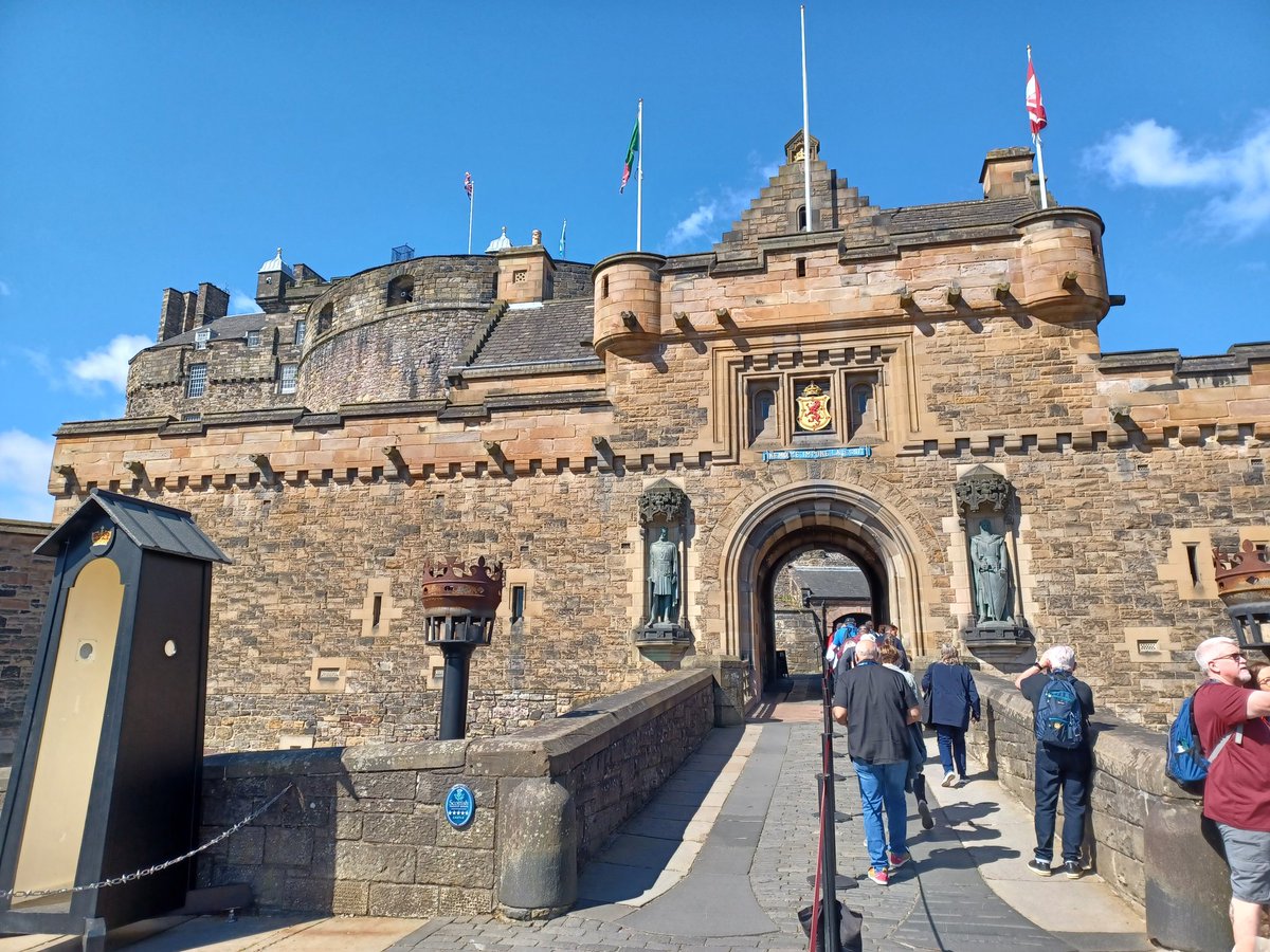 dougdicken's tweet photo. We stormed the walls of Windsor!
We took the Tower of London!
Today, it was Edinburgh Castle's turn to feel our fury!!! https://t.co/bBHN9T9QXC