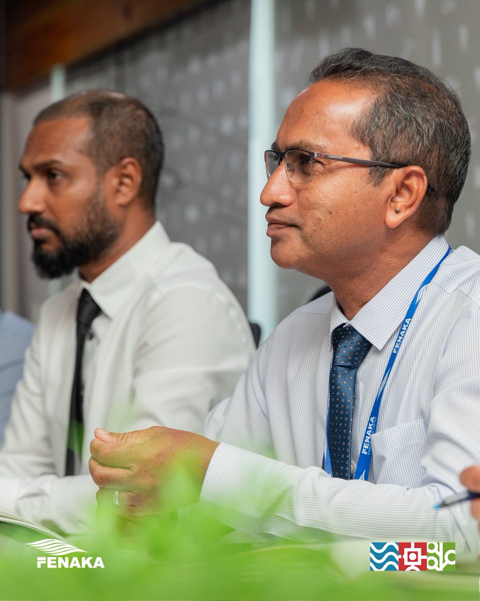 TeamFenaka's tweet photo. ށ.ފުނަދޫގައި ފެނަކައިގެ ފަރާތުން ދެމުންގެންދާ ޙިދުމަތްތަކާއި ގުޅޭގޮތުން މެނޭޖިންގ ޑިރެކްޓަރ މުޢާޒް މުޙައްމަދު ރަޝީދު، ފުނަދޫ ދާއިރާގެ މެންބަރު މުޙައްމަދު މަމްދޫޙް އަދި ރަށު ކައުންސިލާ ބައްދަލުކުރުން. މި ބައްދަލުވުމުގައި ޙިދުމަތް ރަނގަޅު ކުރުމަށް ކުރެވެން ހުރި ކަންކަމާއި ގުޅޭ ގޮތުން ވަނީ މަޝްވަރާ ކުރެވިފައި

#TeamFenaka