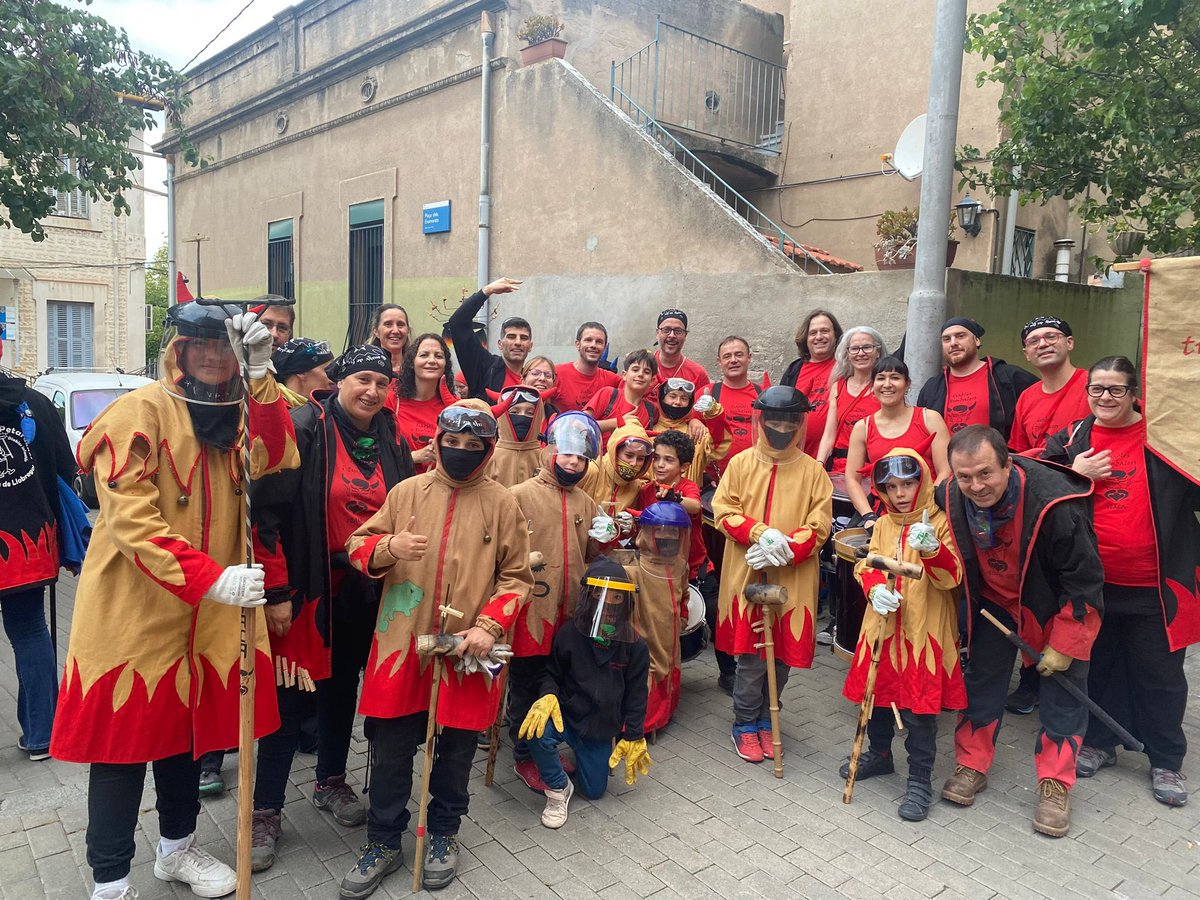 Diablesses i Timbaleres d’Itaca 🔥🥁 tweet media