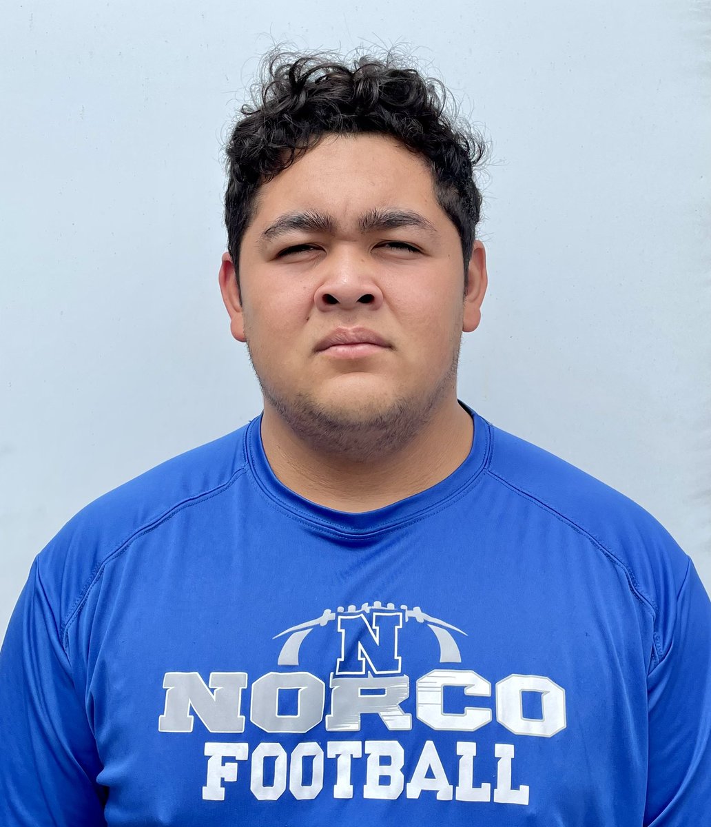 NykoAlvarez58's tweet image. I will be attending todays Total Exposure Mega Camp: 
session 1 | OLine
@MercerFootball 
@coach_mjacobs 
@AnthonySoto_MU