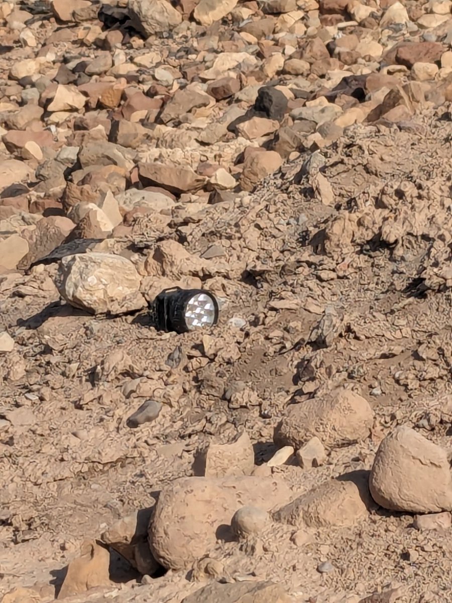 mokersel's tweet photo. What looters leave behind #followthepots https://t.co/DM8XvROJH9