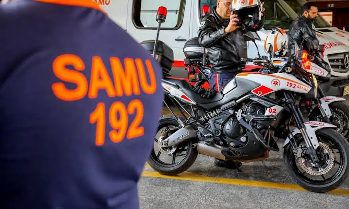 Hoje (3) acontece no Senado a sessão solene em comemoração aos 20 anos do SAMU!

Assista ao vivo: youtube.com/live/OAWaq78bM…

📸 Ricardo Stuckert/PR