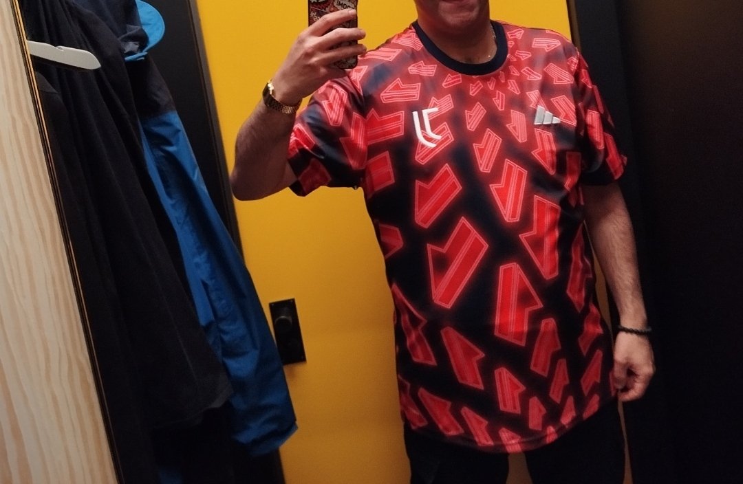sissio78's tweet photo. E ieri shopping allo #juventusstore #juventus 🤩 https://t.co/2ux322eQDm