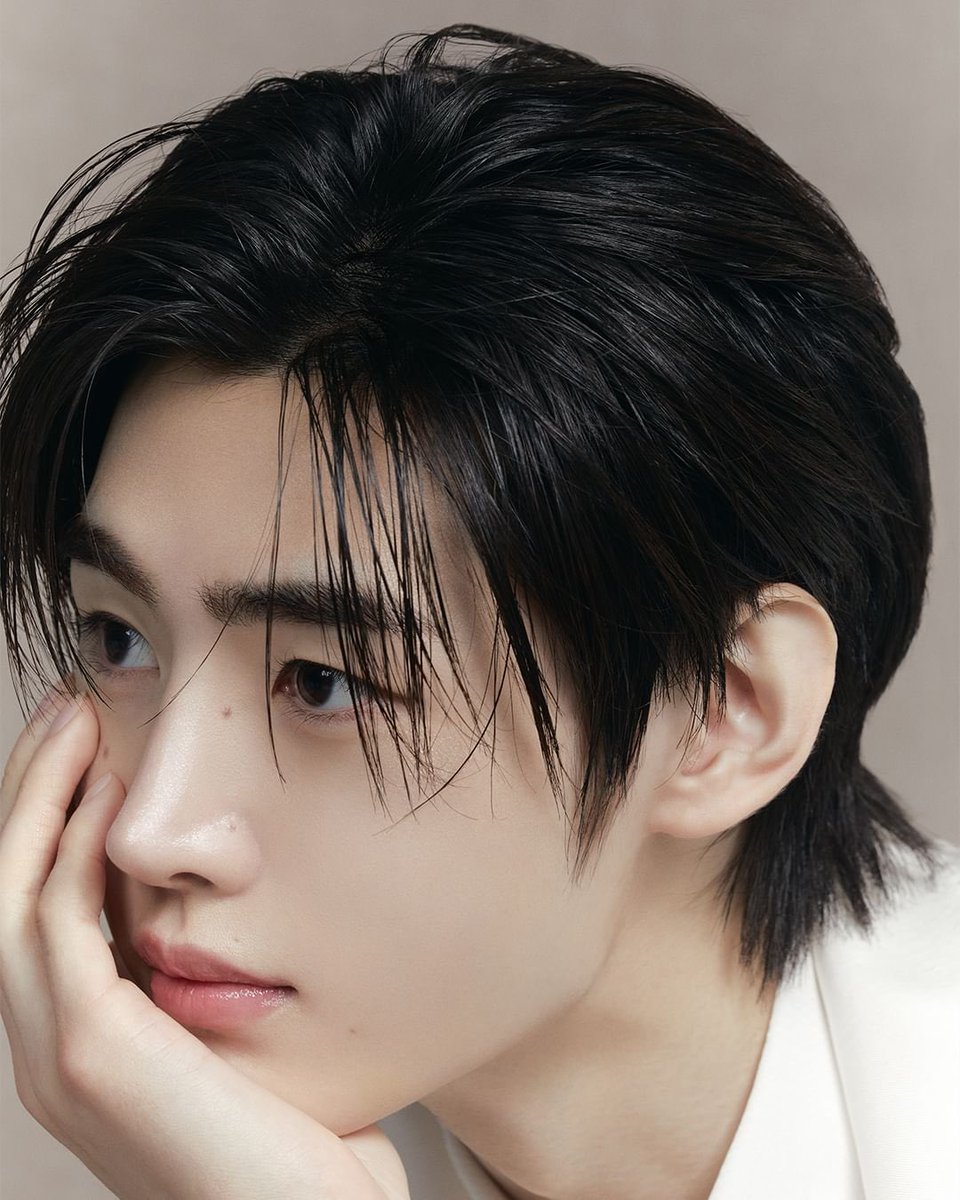 Sunghoon tweet media