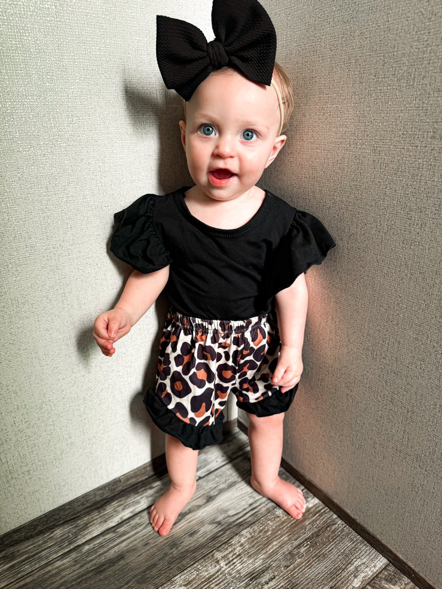 cierradean143's tweet photo. I can’t believe my baby girl is about to be the big O N E  in less than a week 🥺 a beautiful year that has went by so fast 🤍 https://t.co/vMpj1N0SkK