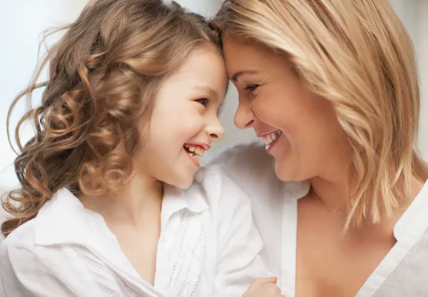 ISupportMoms's tweet photo. Cherish every moment, for in the blink of an eye, they grow. 💖 Embrace the beauty of motherhood and the joy of raising a daughter. 

#Mom #Moms #SingleMom #SingleMoms #MakeMoney #SaveMoney https://t.co/k5IIU1oPfS