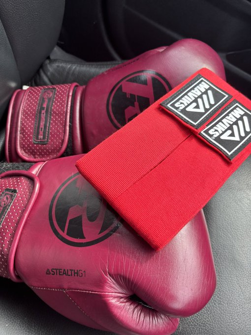 Back to training🥊 it&rsquo;s been a while! https://t.co/IpJ921Pc8W<a href="/tag/throne"class="tags"><span>#throne</span></a><a href="/tag/wishlist"class="tags"><span>#wishlist</span></a>