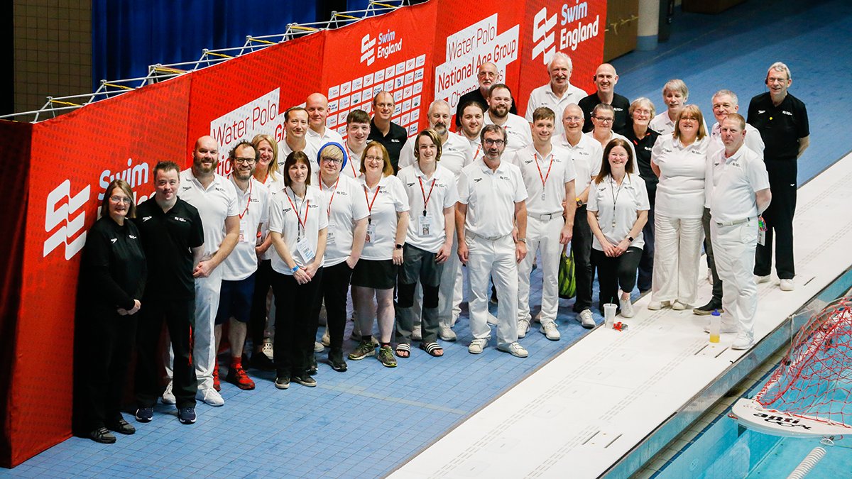 Thank you to all our volunteers on this #volunteersweek  Here is a lovely article we shared earlier in the year swimming.org/swimengland/vo…