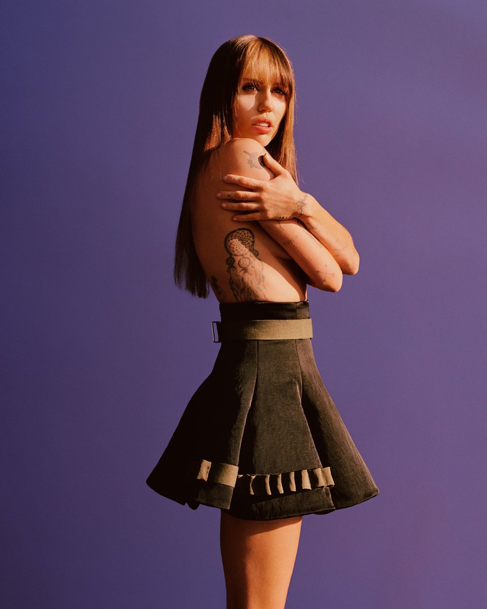 Miley Cyrus (@mileycyrus) on Twitter photo 