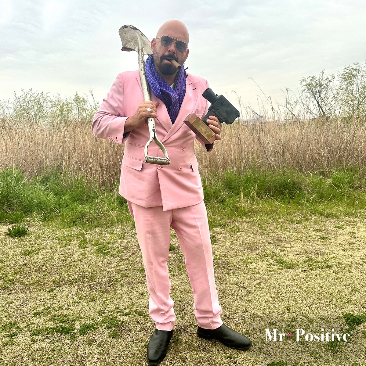 straight8 tweet media