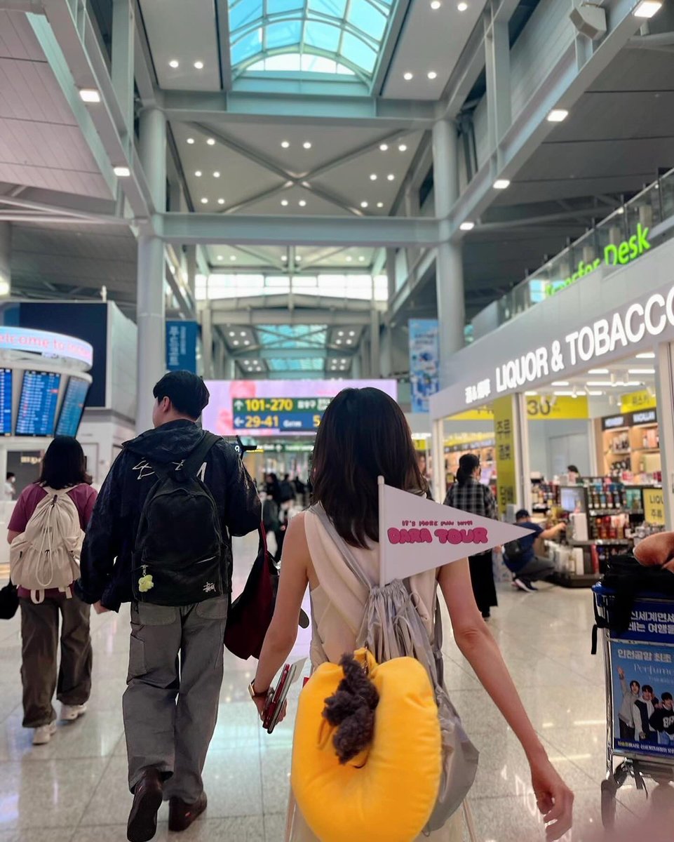 krungy21's tweet photo. 남사친이랑 단둘이 여행 가는거 가능?! 🤪
#다라투어 #보홀 #필리핀 #DaraTour #Bohol #Philippines https://t.co/XC8Tzrs8hk