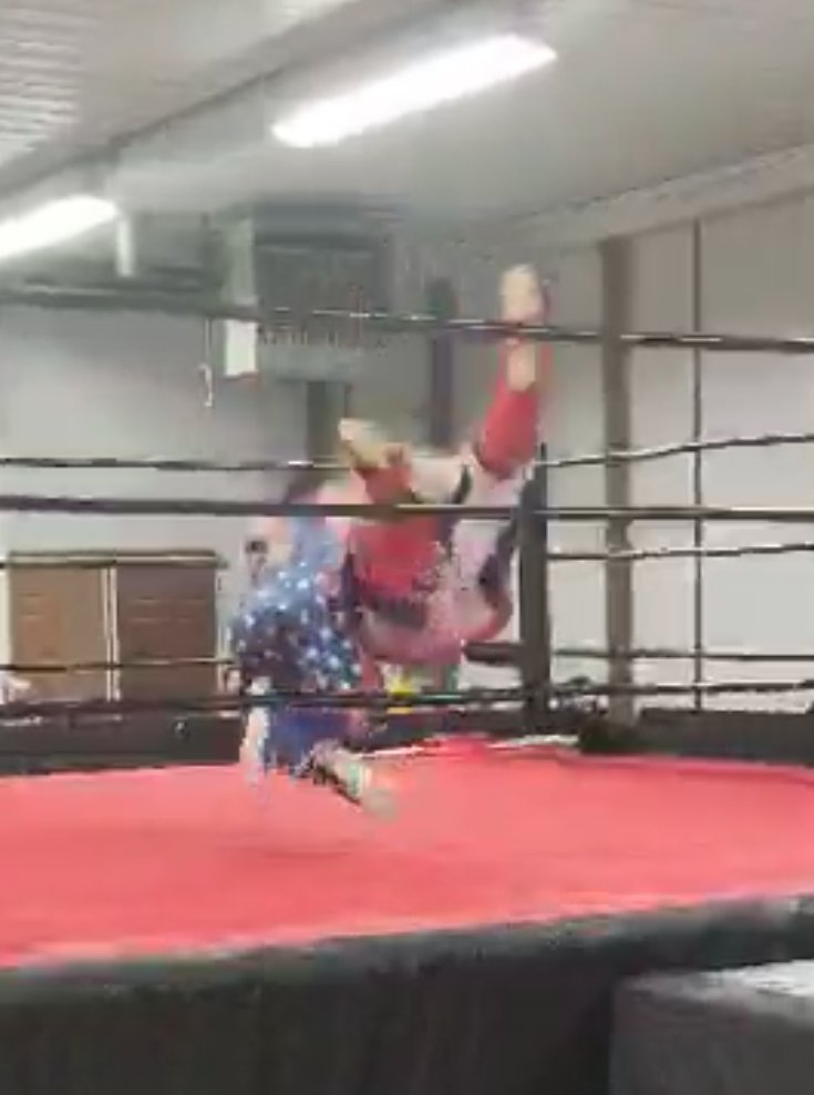 clooney_rob's tweet photo. A few action-packed photos from this weekend's @MPWAwrestling event. The #AllAmerican taking on the Russian menace, Viktor Petrov.

Already looking forward to their next event...

#WRESTLINGFOREVER #WrestlingCommunity #prowrestling #MondayMotivation https://t.co/jocqZnzfAS