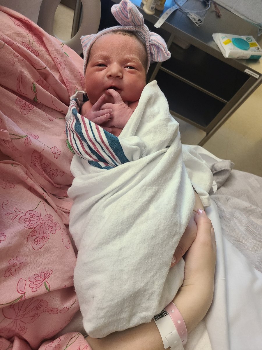 Darlindaze tweet media