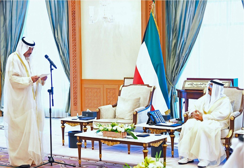 اللهم وفق ولاة أمرنا… صاحب السمو أمير البلاد الشيخ مشعل الأحمد الجابر الصباح و سمو ولي العهد الشيخ صباح خالد الحمد المبارك الصباح