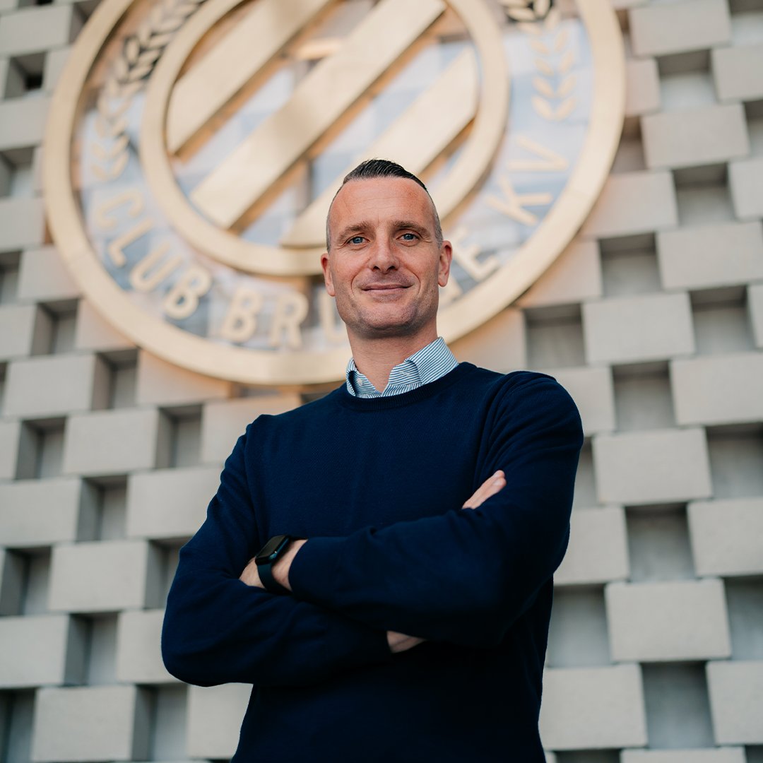 ClubBrugge's tweet photo. Nicky Hayen blijft ook volgend seizoen hoofdcoach van Club! 💙🖤