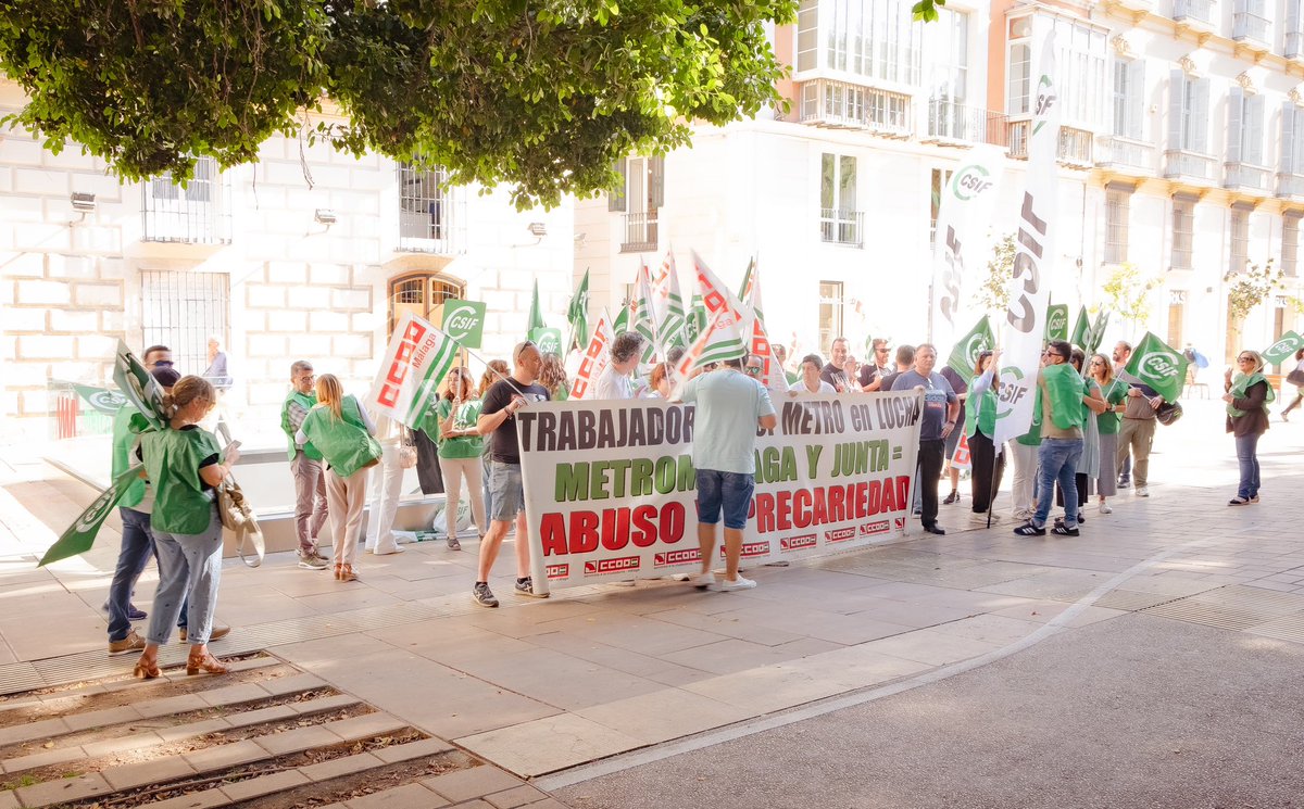 CCOO Metro Málaga En Lucha (@metromalagaccoo) on Twitter photo Los trabajadores <a href="/metromlgoficial/">Metro de Málaga</a> volvemos a manifestarnos para reivindicar las condiciones laborales y hechos que han provocado el despido de 2 compañeros operadores de línea. Lo consideramos una decisión muy grave y desproporcionada. Una vulneración del derecho de privacidad Los trabajadores <a href="/metromlgoficial/">Metro de Málaga</a> volvemos a manifestarnos para reivindicar las condiciones laborales y hechos que han provocado el despido de 2 compañeros operadores de línea. Lo consideramos una decisión muy grave y desproporcionada. Una vulneración del derecho de privacidad