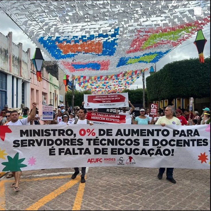 Welligthon's tweet photo. #LulaNegociaJá https://t.co/sWTzGE3BtG