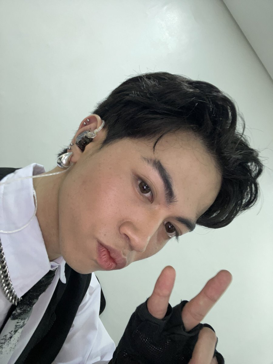 wrive_drei's tweet photo. Thank you so much po ulit sa lahat ng support kahapon sa ASG🫶🏻

We love you all po!

Follow nyo din po dito sa X ang @wriveph 😘 https://t.co/pwBKLkPOfR