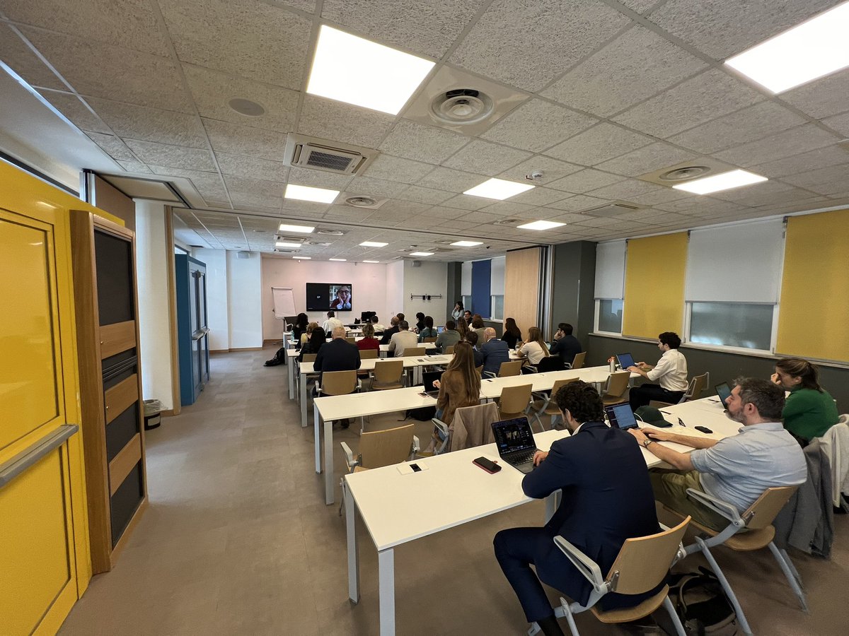 IDMO - Italian Digital Media Observatory (@idmo_it) on Twitter photo 📢 Let's tackle #Disinformation!
The new round of <a href="/IDMO_it/">IDMO - Italian Digital Media Observatory</a> is here! The kick off meeting is just started ✌🏻<a href="/EDMO_EUI/">European Digital Media Observatory</a> #EDMOeu 📢 Let's tackle #Disinformation!
The new round of <a href="/IDMO_it/">IDMO - Italian Digital Media Observatory</a> is here! The kick off meeting is just started ✌🏻<a href="/EDMO_EUI/">European Digital Media Observatory</a> #EDMOeu