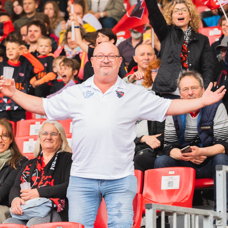 OyonnaxRugby's tweet photo. 📸 𝗟𝗘𝗦 𝗣𝗛𝗢𝗧𝗢𝗦 𝗗𝗨 𝗣𝗨𝗕𝗟𝗜𝗖 I #TOP14 #OYOAB #TOUSOYOMEN

👏🏻 Merci aux 𝟵 𝟰𝟲𝟯 𝙨𝙥𝙚𝙘𝙩𝙖𝙩𝙚𝙪𝙧𝙨 qui étaient présents au 𝘀𝘁𝗮𝗱𝗲 𝗖𝗵𝗮𝗿𝗹𝗲𝘀-𝗠𝗮𝘁𝗵𝗼𝗻 pour ce match face à l'@avironrugbypro.