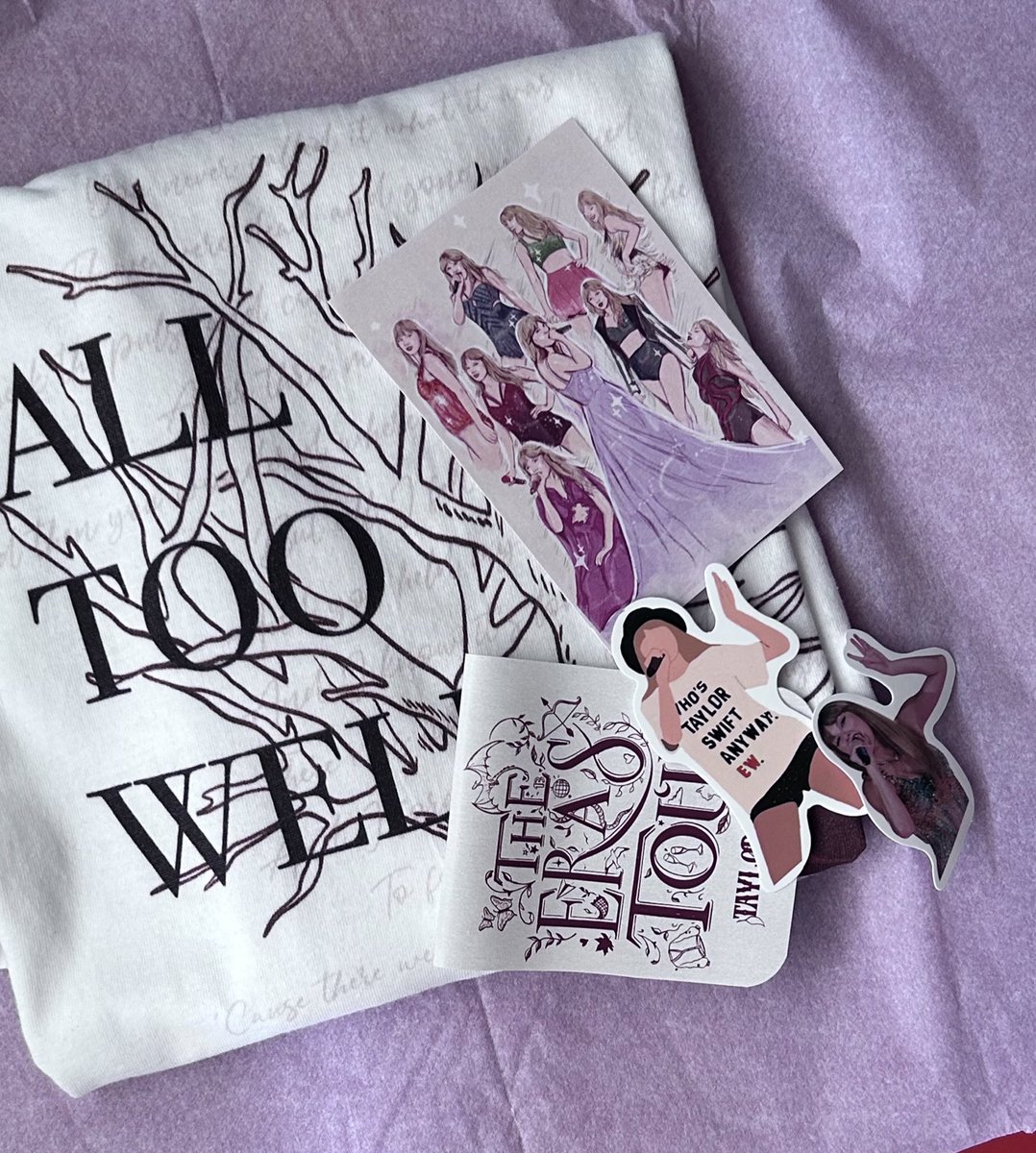 BloomBya's tweet image. Hoy ha salido una tanda de pedidos 💕💕 
Gracias ✨ 
#TaylorSwiftErasTourEspaña