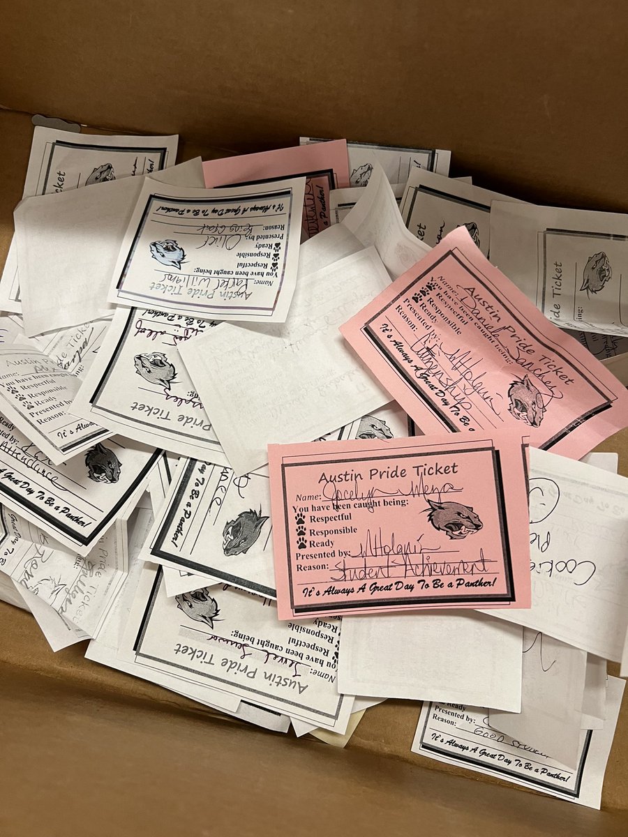 rosalesflorEP's tweet image. #ReviveRebuildRestore 🌟 last PBIS/SEL Celebration of the year 🌟 @cynsationalcynd @Abuhemaid1 @RuennaValdez #episdgradcoaches #lovemywork