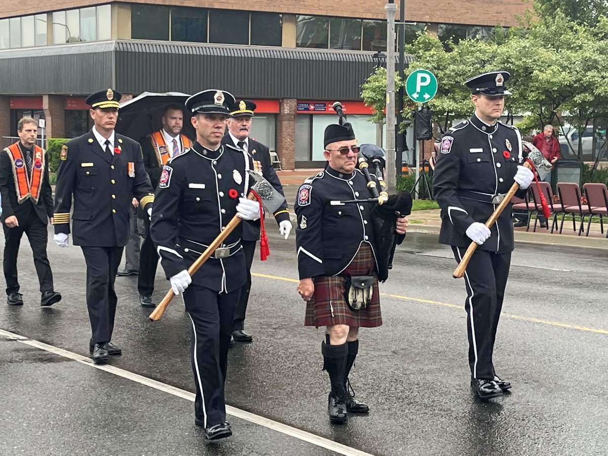 🌺 On June 2, WFES attended the rededication of the 100-year-old Whitby Cenotaph, hosted by the Whitby Legion Branch 112.

Lest we forget the brave men and women who served our country during times of conflict. 🕊️ #WhitbyCenotaph #WhitbyLegion