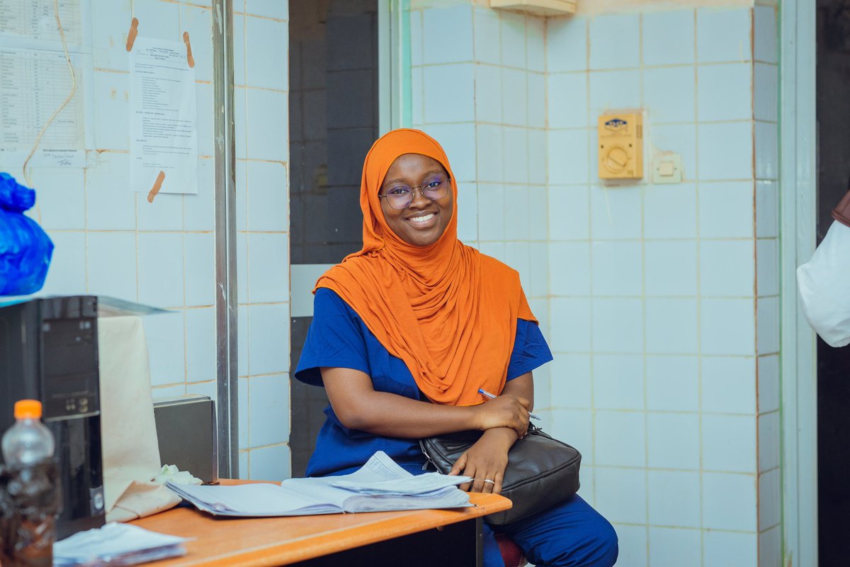 AminaAmadou17's tweet image. Un joli sourire pour vous faire oublier mon absence.🫣

#doctortobe👩🏾‍⚕️❤️