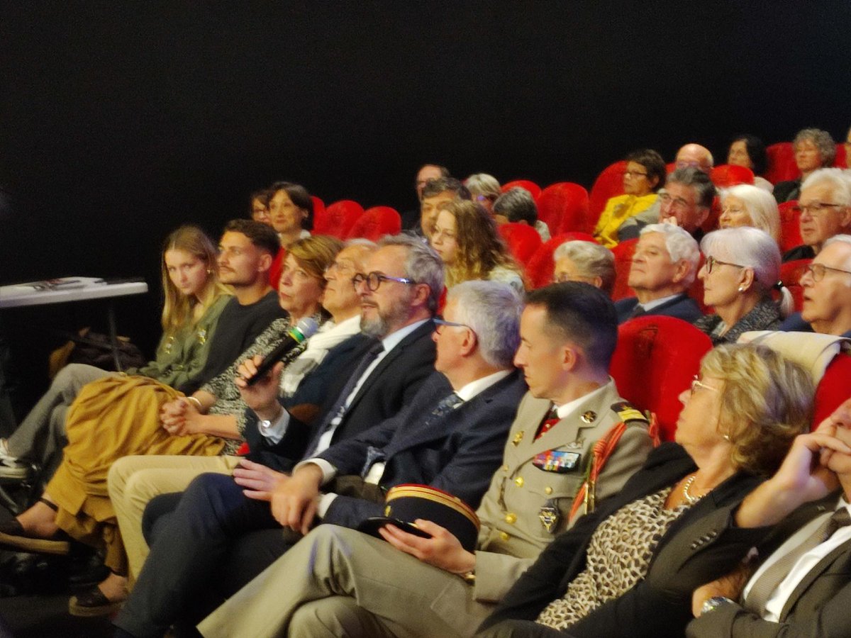 Conférence particulièrement éclairante du général <a href="/JPellistrandi/">Jerome Pellistrandi</a> pour sa conférence - organisée par l'association des officiers et cadres de réserve de la #Correze - sur les enjeux géopolitiques mondiaux et la place de la France dans les conflits en cours <a href="/IHEDN/">IHEDN</a> <a href="/villedebrive/">Ville de Brive</a>