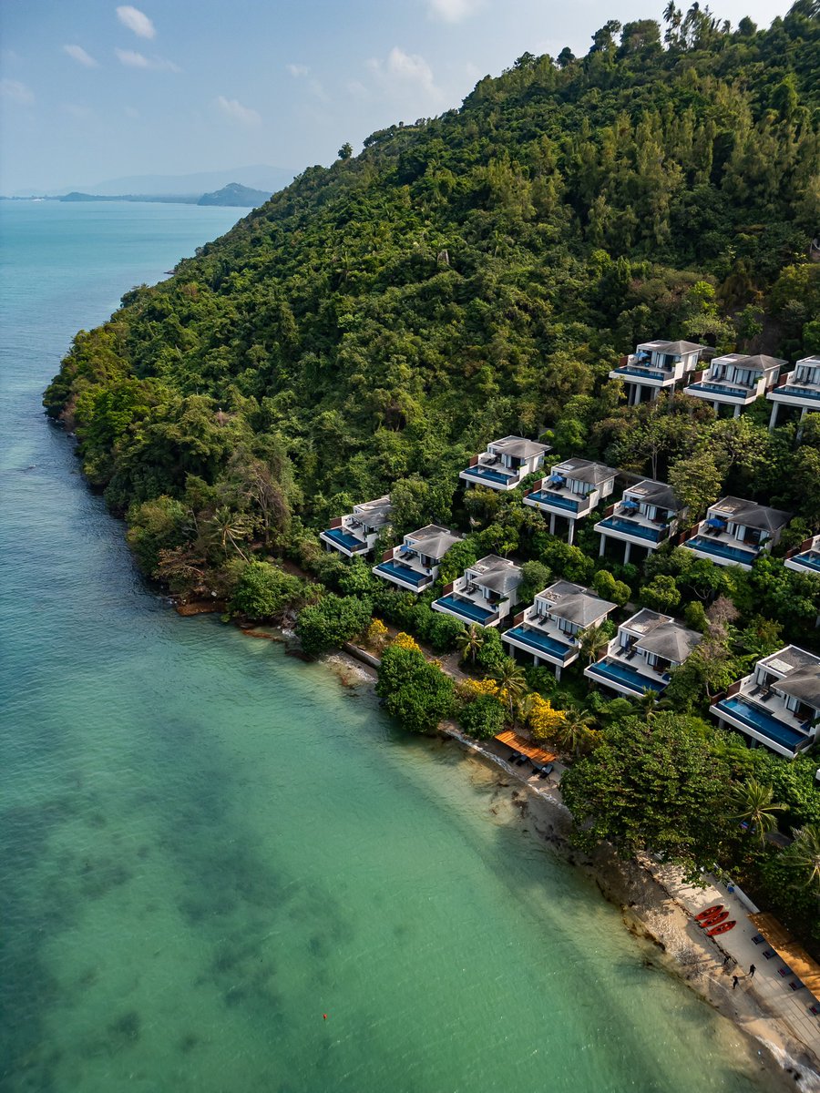 Discover serenity in endless ocean views from your secluded tropical haven at #ConradKohSamui

📸 @kelseyinlondon

#StayInspired #LuxuryTraveler #Thailand