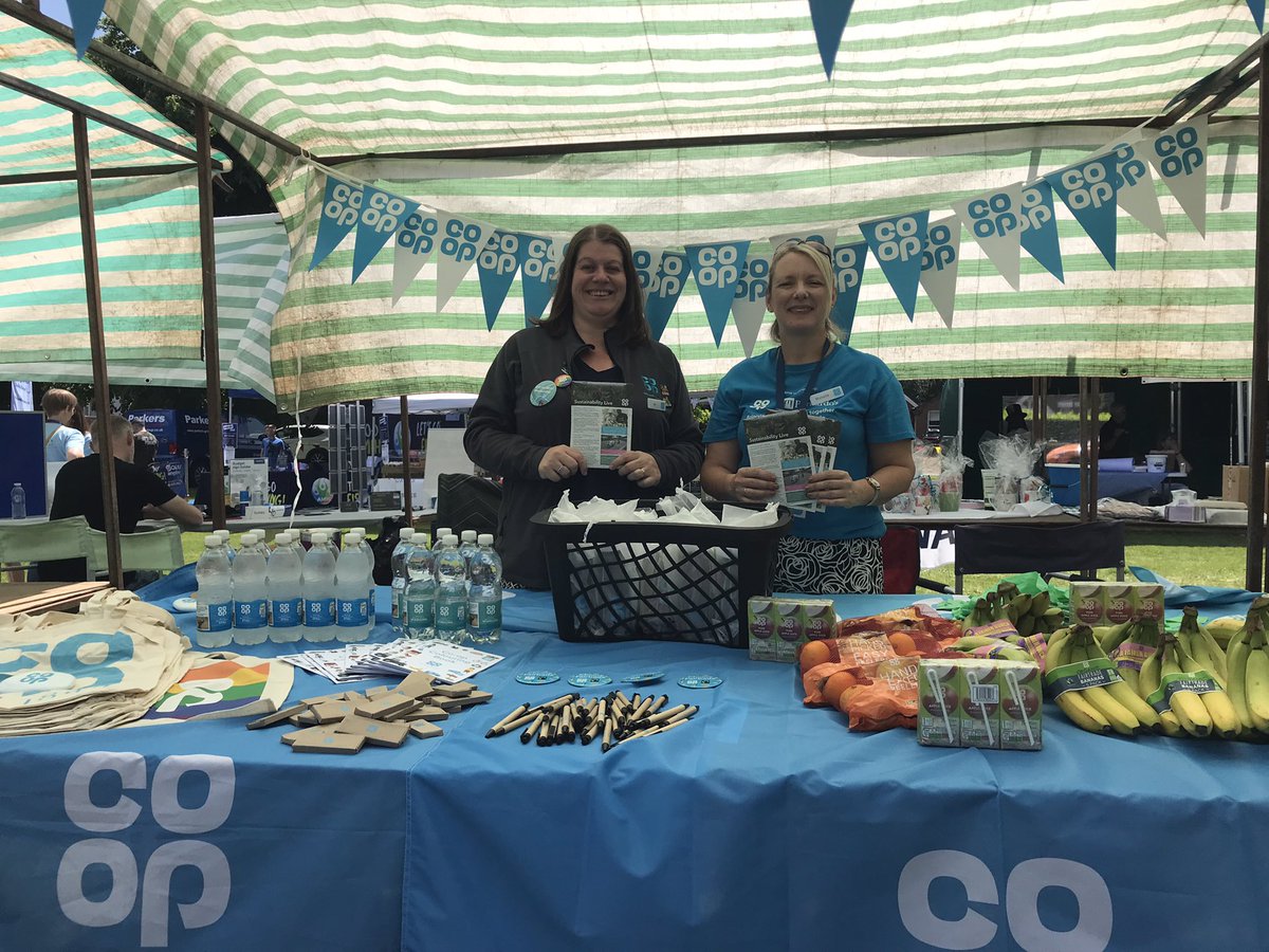 AliLainchbury's tweet photo. Brilliant time at our Co-op stall at the Spring to Summer Fair in Haywards Heath. Lovely to speak to the community, local groups and causes about Sustainability, Co-op Membership, Local Community Fund and the role of the local Co-op Member Pioneer @hearne_mp. #coopuk https://t.co/irr8ppp9Pl