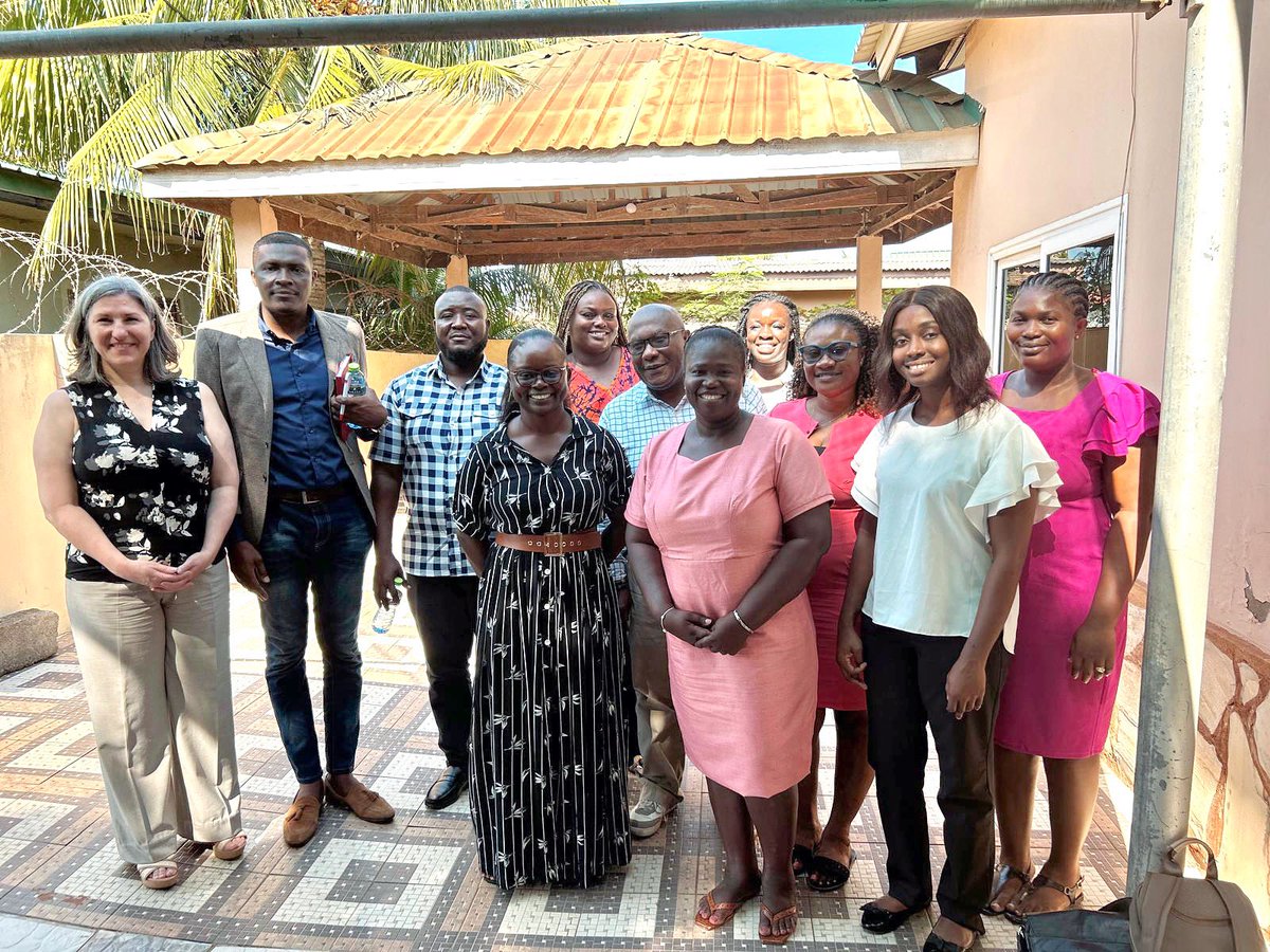 ProlinkGh's tweet photo. Last week, we had a fantastic meeting in, with @CrossroadsIntl Program Director Christine Messier and her team during her official visit to Accra, Ghana. We are always grateful for the opportunity to connect with our international partners and advance our shared work. #prolink https://t.co/2v33qTqyfI