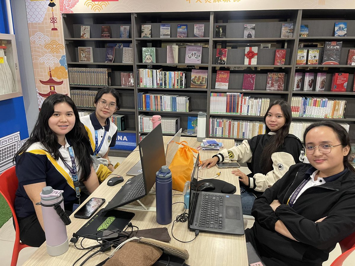 valcitylibrary's tweet photo. Tonight at Valenzuela City Library (ValACE).
#ValACEAtNight #ValACE #AkoAtAngAklatan #AklatanNatinIto #ValenzuelaCityLibrary https://t.co/xh7O8mhmdF