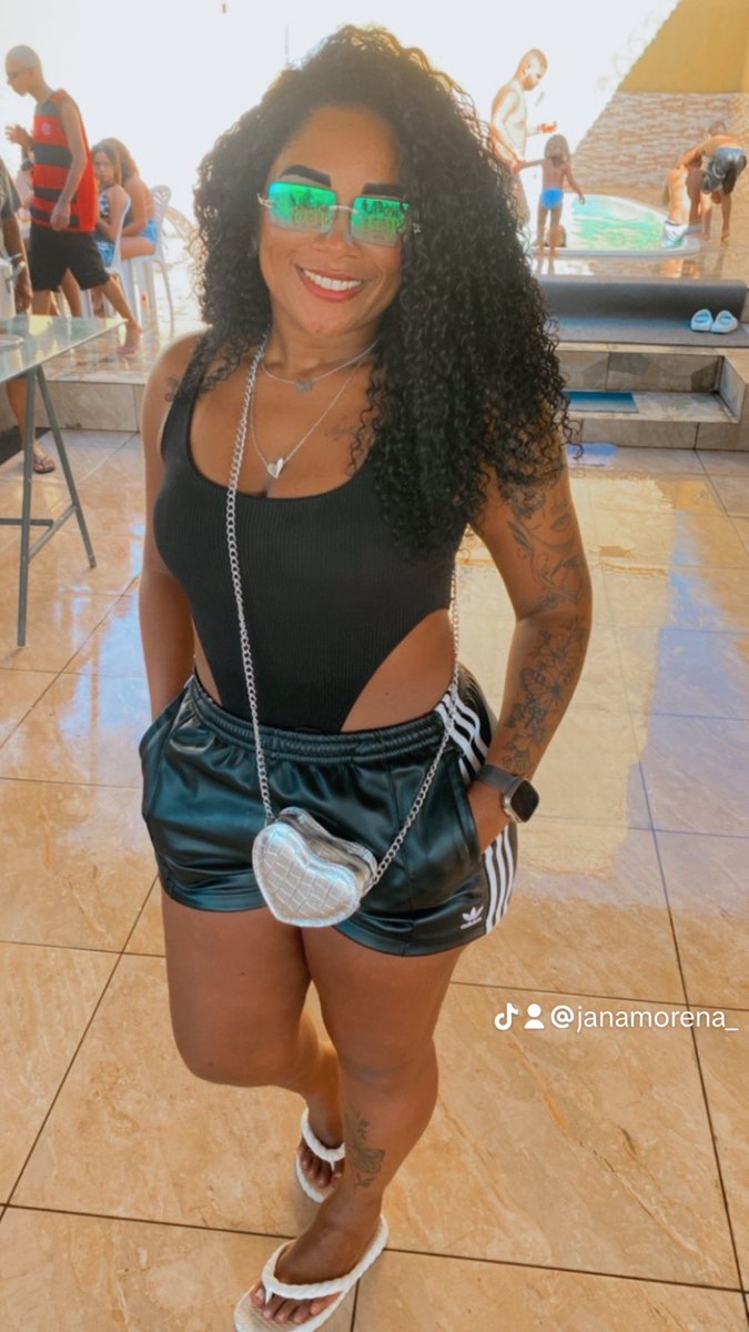 Preta de preto 👌🏻😍✔️
