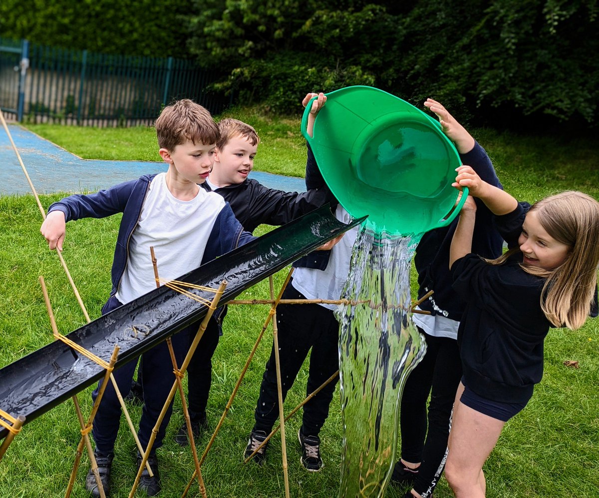 SchoolThorner's tweet photo. Year 3 &amp; 4 had a super forest school session with
@GoWildOutdoors. Lots of fun was had! https://t.co/DZeSXuNFk5