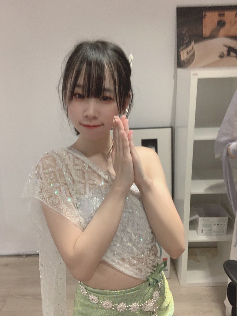 li_gentirover's tweet photo. ฉันน่ารักไหม
タイ服めっちゃ似合うって言われた！ https://t.co/I4IoHC5RIC