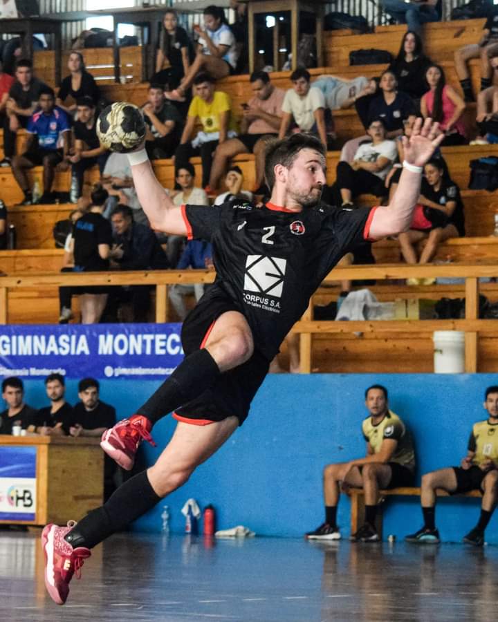 idendeportiva's tweet photo. #Handball 

En el Nacional de Clubes Adultos "C" que se disputó en Montecarlo, Misiones, Handball San Luis en el torneo masculino y Belgrano de Córdoba en el femenino se consagraron 🏆 por primera vez en su historia en la categoría mayores https://t.co/5fYtWmsuKg