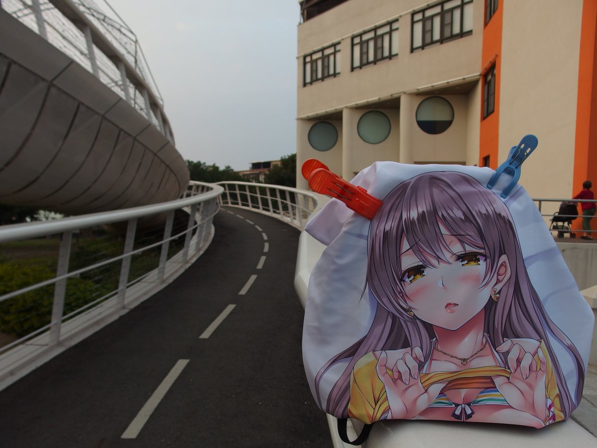 zxc33010's tweet photo. 外拍 屏東市
萬年溪景觀橋
水原優老師,繪畫神楽坂紗蘭
#水原優 #神楽坂紗蘭 #RipLip #迷娘拾いました #屏東縣 #屏東市 https://t.co/CUYkqKYhuk