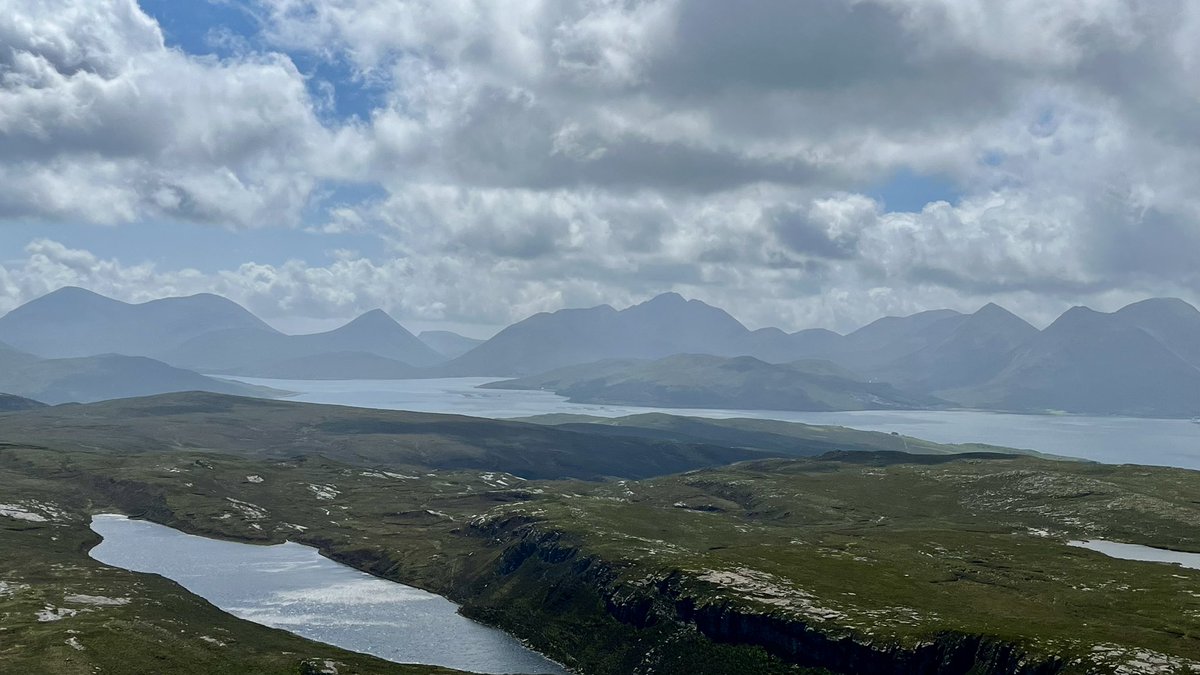 Agzygroove tweet media