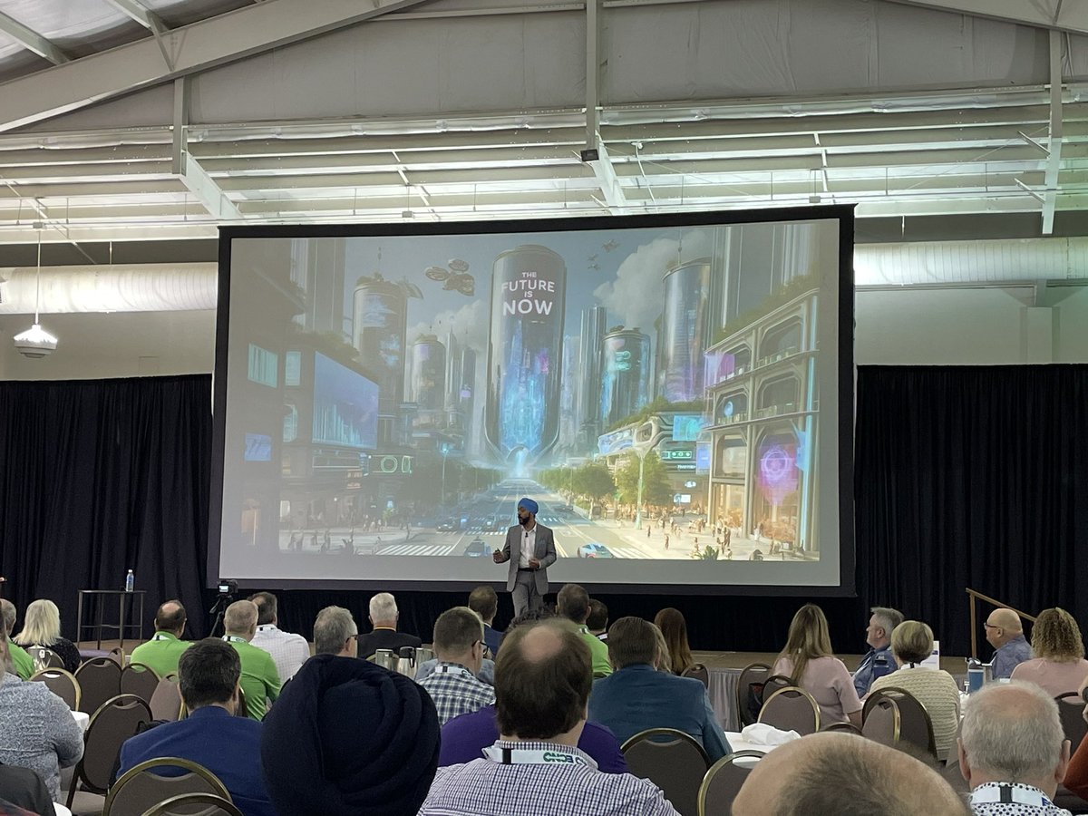 ic360solutions's tweet photo. @twalia Talking #AI for education to get the @ECNOConnect Conference started today #FutureEducation #Ontario https://t.co/zc9Zc1Xqep