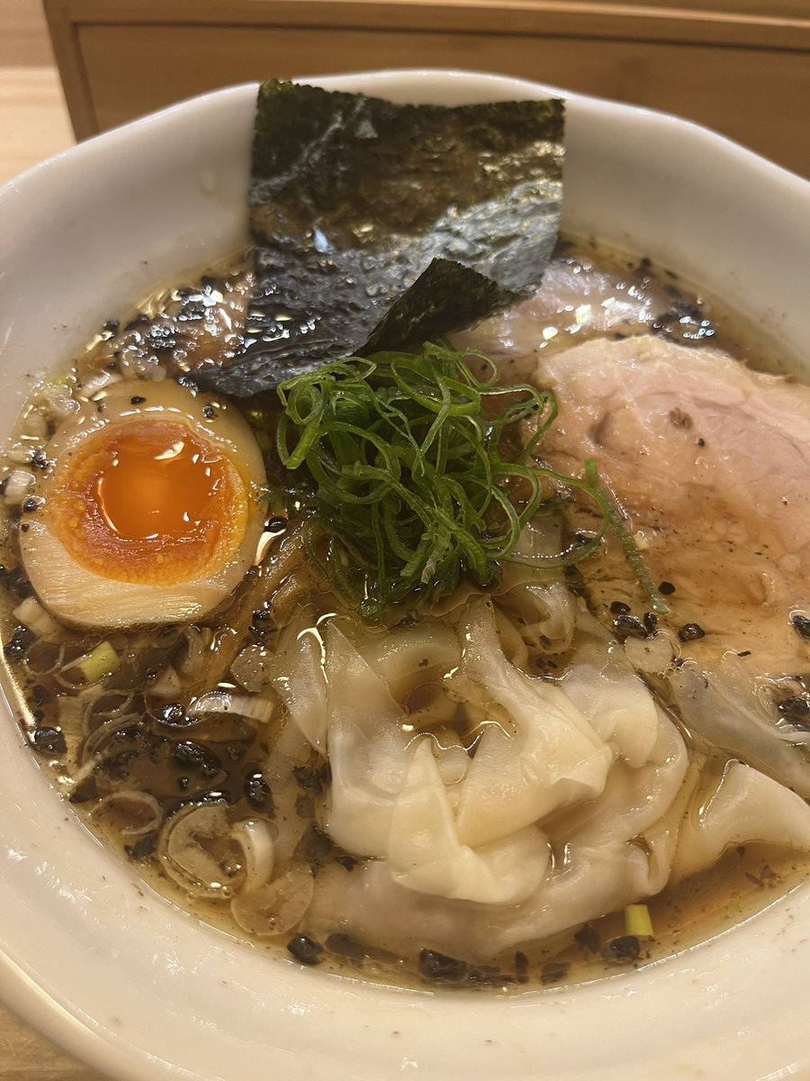 ramen_765's tweet photo. 鶴橋よったので久しぶりにしゅきさんへ

いつも限定かつけ麺やから淡麗醤油🍜

ナムコの今後
梅田の新店で7月から働く予定です！
決定したらご報告します‼️ https://t.co/swBpVM5X22